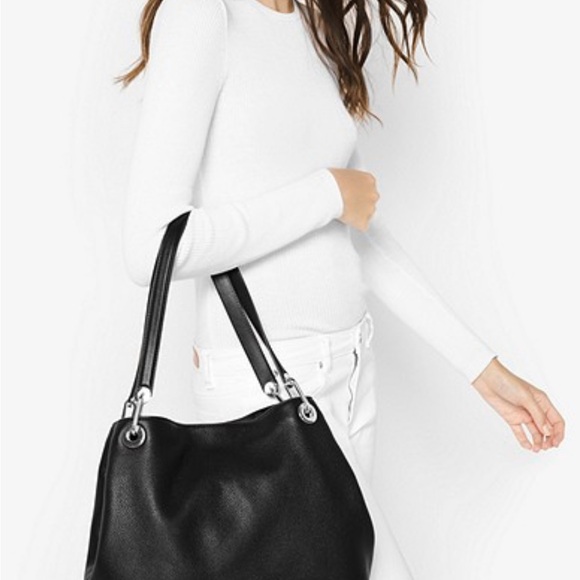 Michael Kors Black Leather shoulder bag - Picture 1 of 5